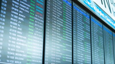 How to Make the Most Out of Airport Layovers