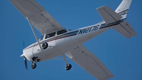 Essential Tips for Traveling with Kids on Long Flights