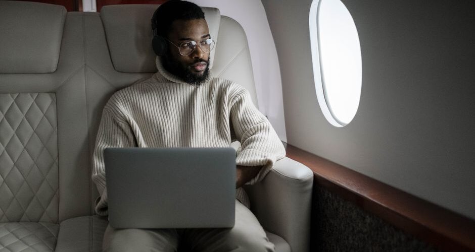 The Sky-High Office: Mastering Productivity During Long-Haul Flights in 2026